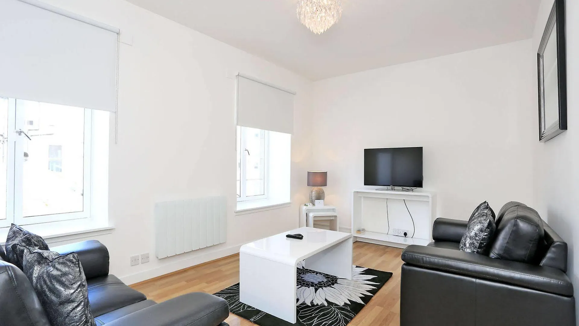 The Hansen Residence At The Galleria Aberdeen 0*,