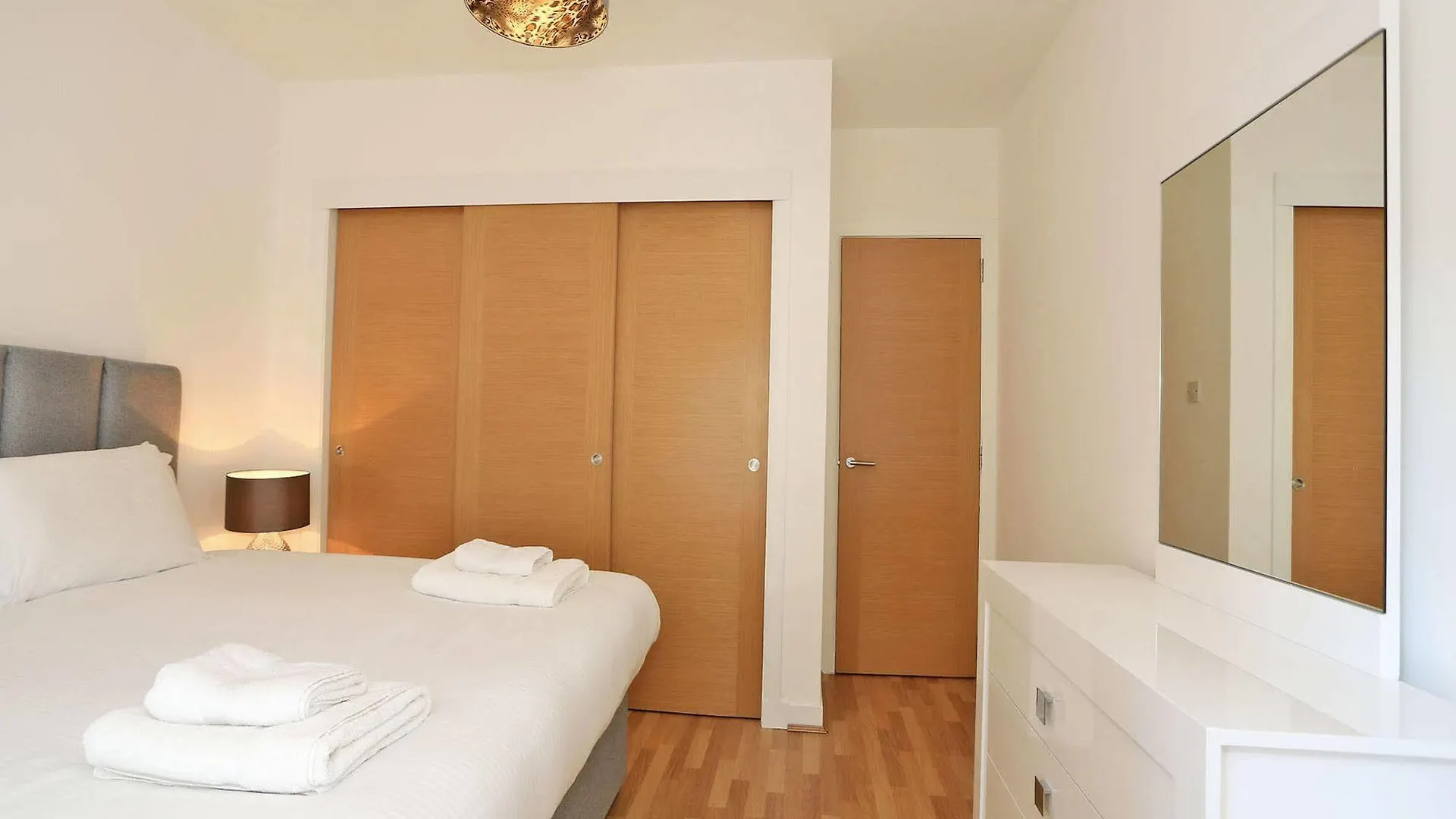 The Hansen Residence At The Galleria Aberdeen Apartman